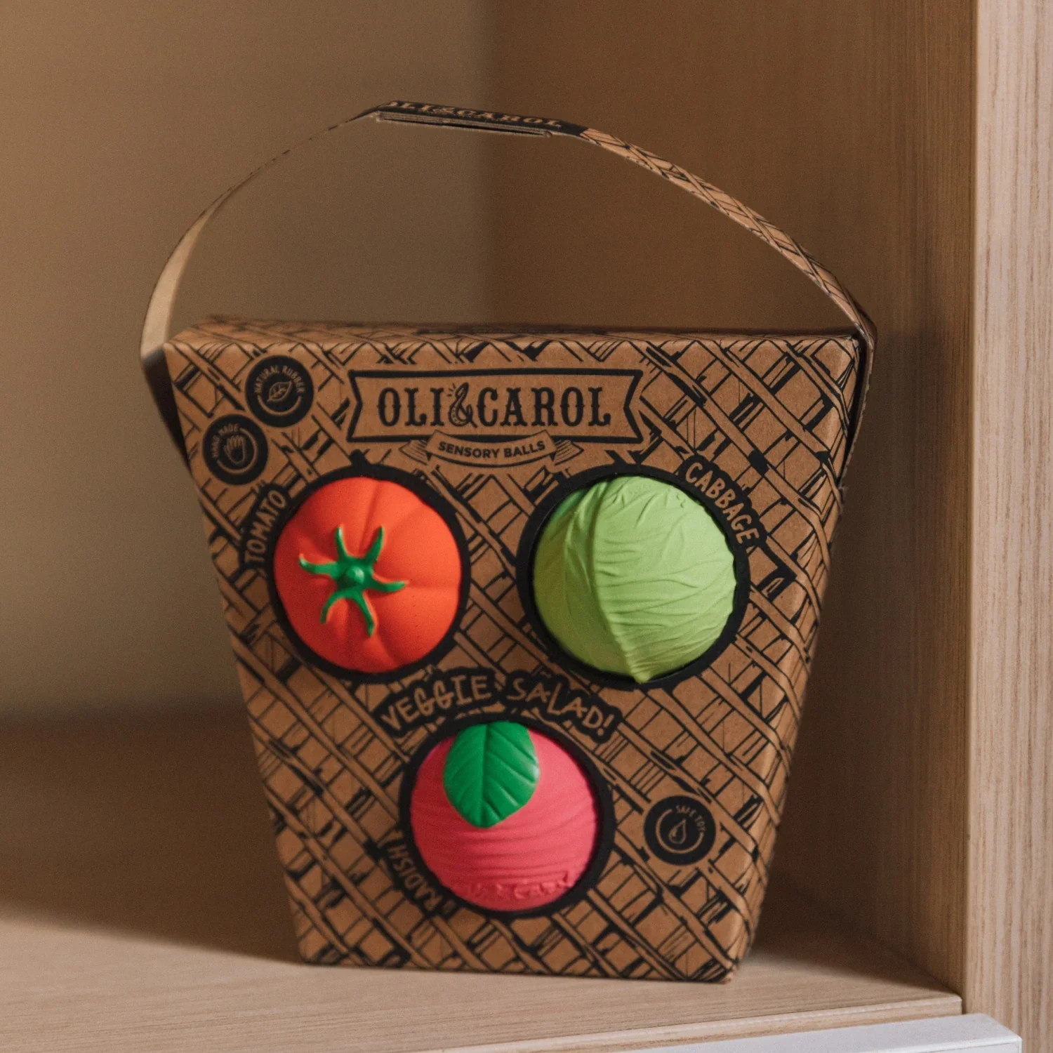 Oli & Carol - Activiteitenspeeltje Sensorische Ballen Veggie Salad | Natuurlijk Rubber - Image 3