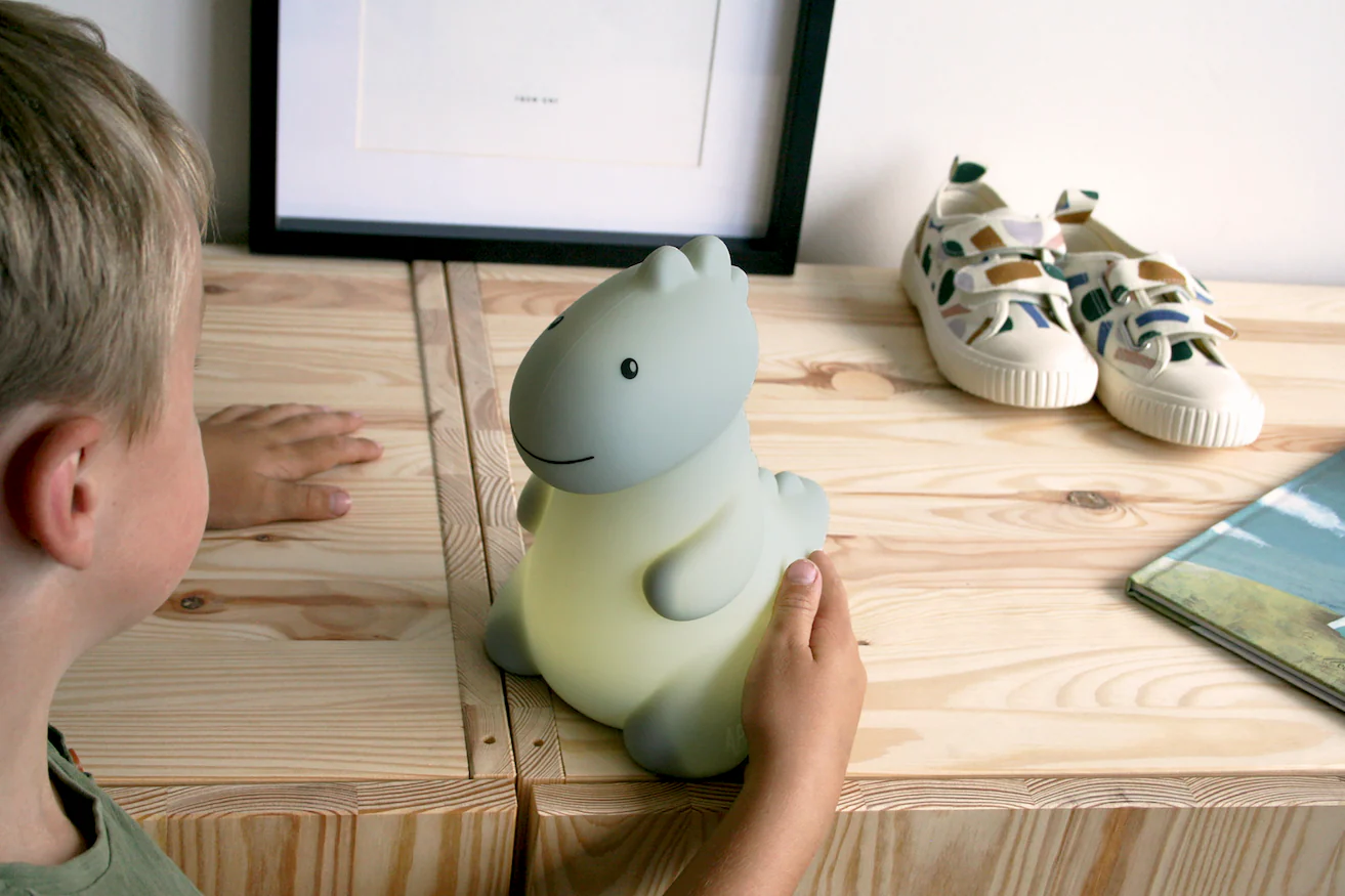 Atelier Pierre - Nachtlamp Jeroom Dino LED Light | Sage - Image 4