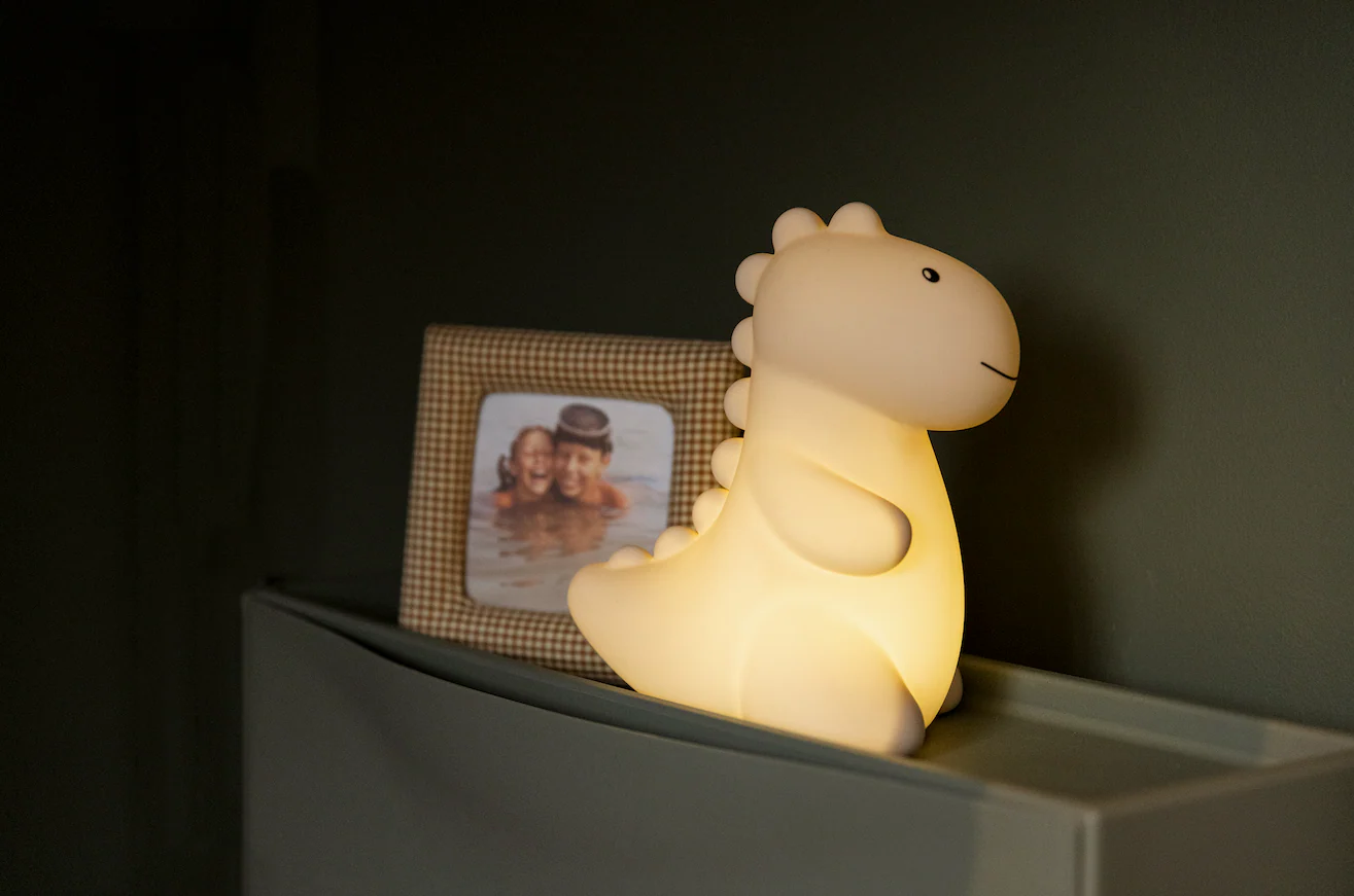 Atelier Pierre - Nachtlamp Jeroom Dino LED Light | Sand - Image 7