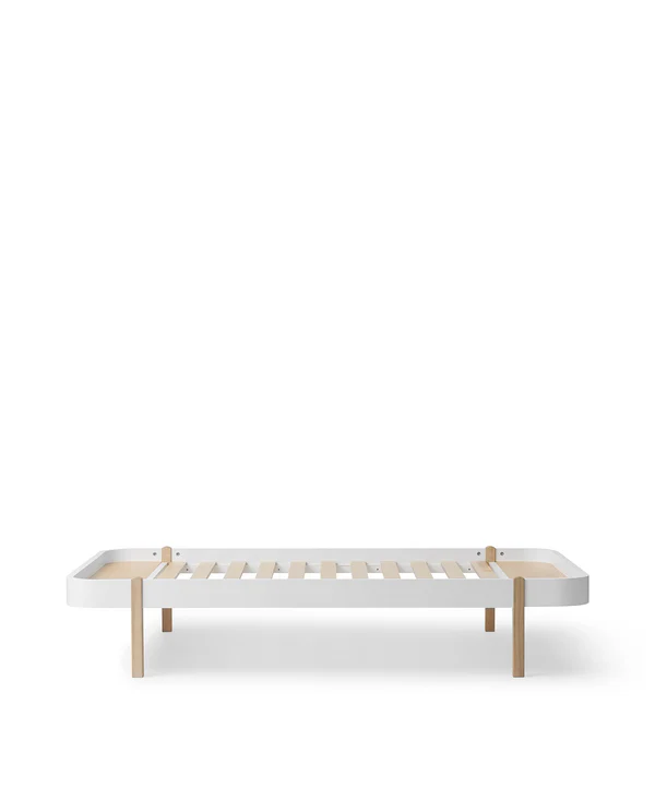 Bed 120 x 200 cm Wood Lounger White / Oak