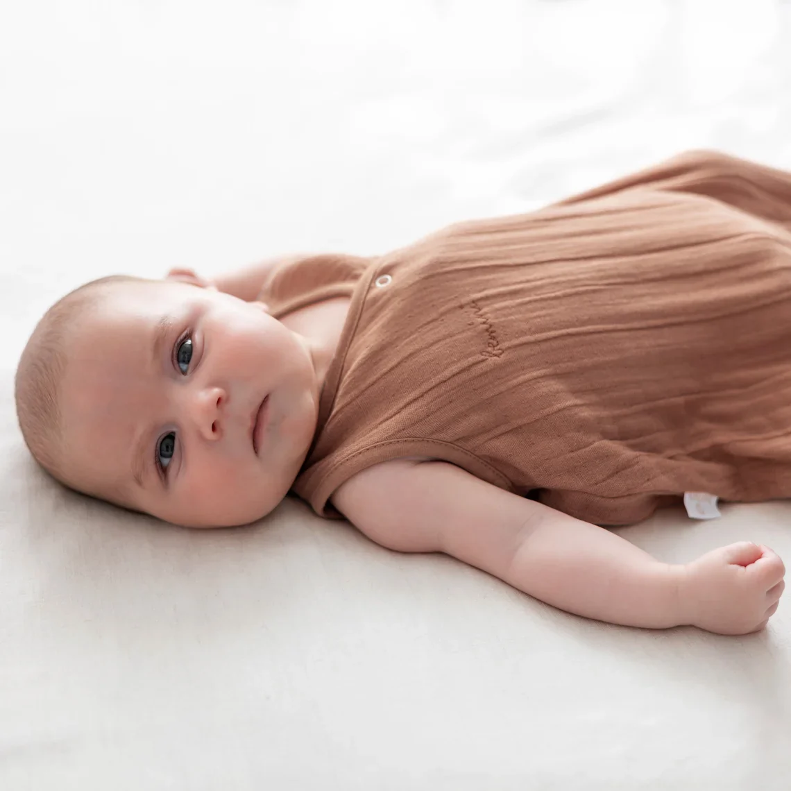 Bemini - Slaapzak Magic Bag 1-4m Swaddle 0.5 TOG | Moka - Image 2