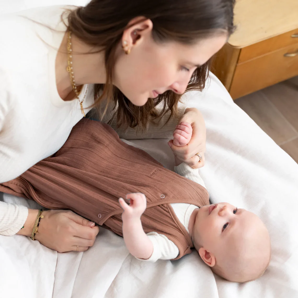 Bemini - Slaapzak Magic Bag 1-4m Swaddle 0.5 TOG | Moka - Image 3