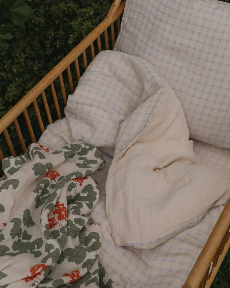 Garbo & Friends - Donsovertrek Bed 100 x 140 cm | Gingham Sky Blue - Image 2