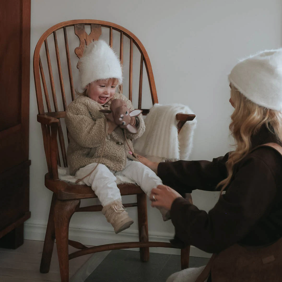 Elodie Details - Furry Knit Deken | Vanilla White - Image 2