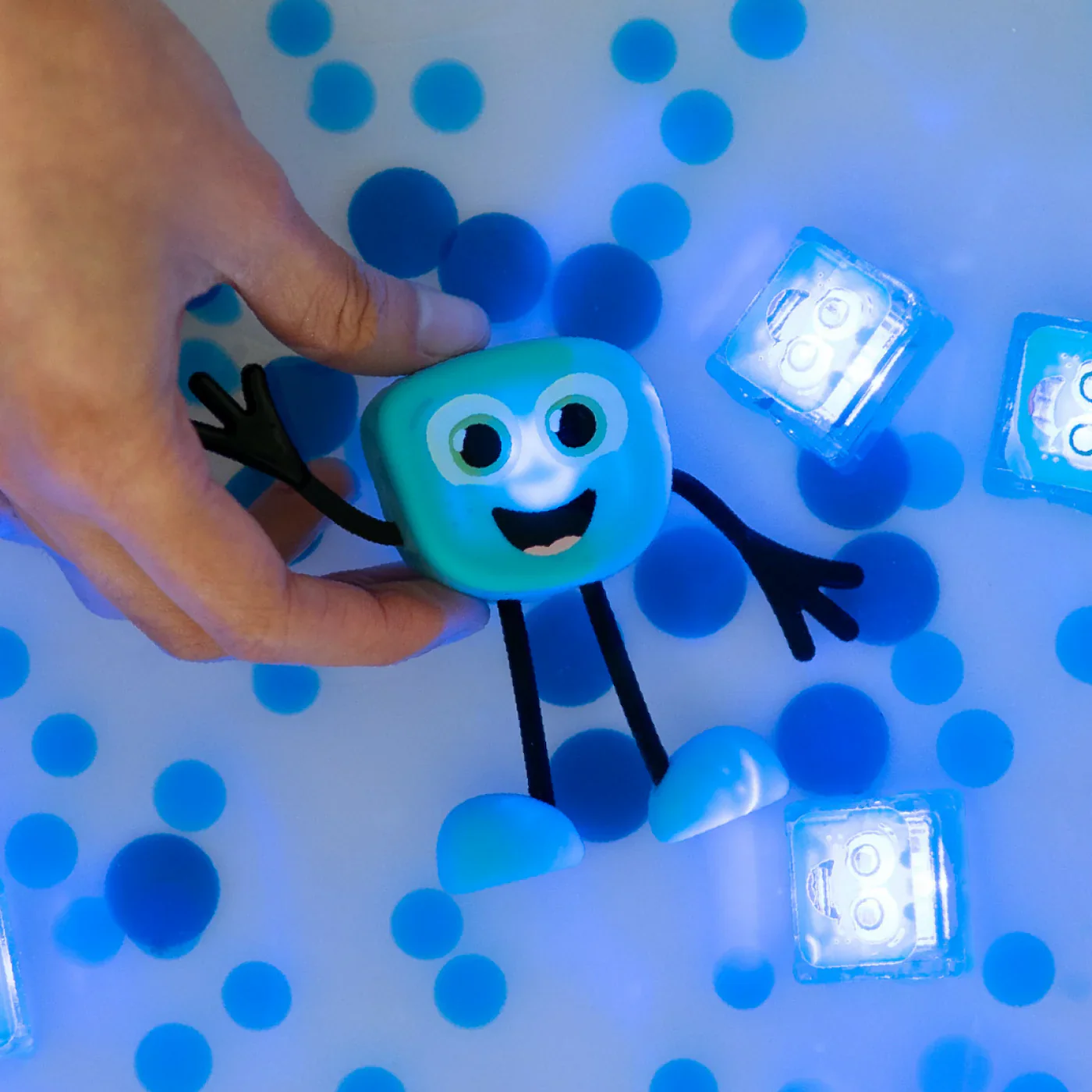 Glo Pals - Badspeeltje Met Licht Light Up | Blair Blue - Image 3