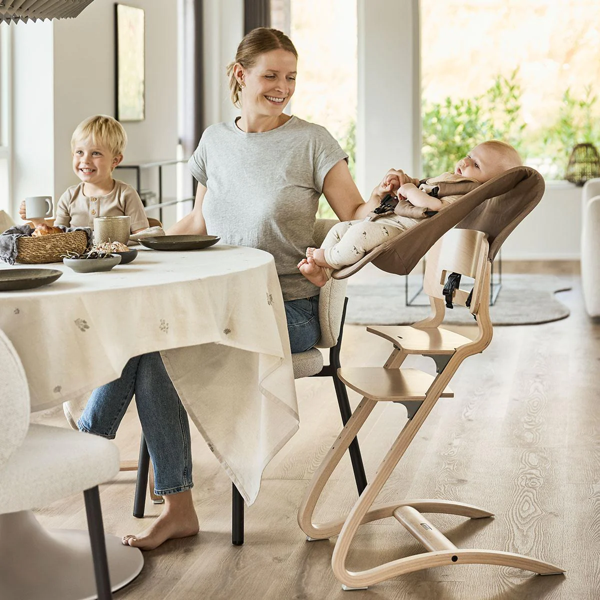 Leander - Newborn Seat Voor Eetstoel | Mocca - Image 3