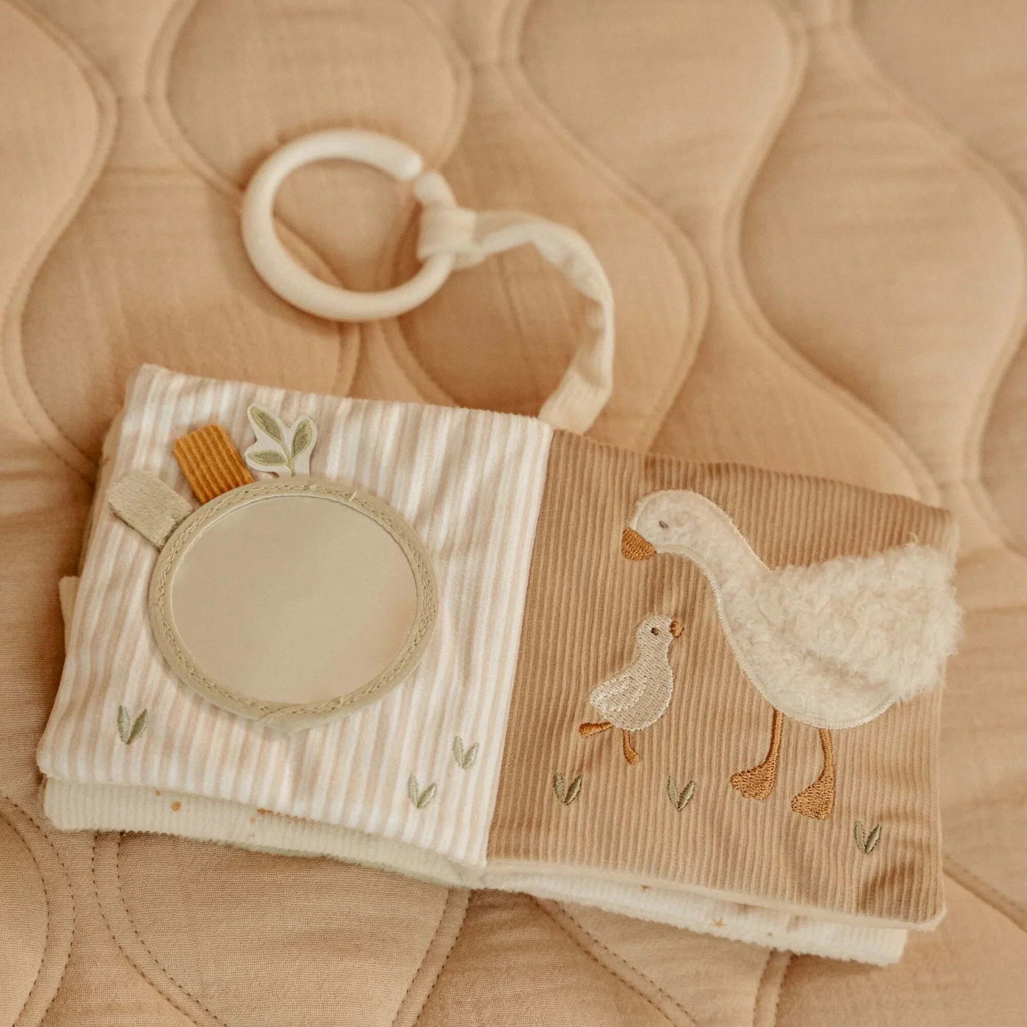 Little Dutch - Buggyboekje Newborn Naturals | Zacht & Speels - Image 7