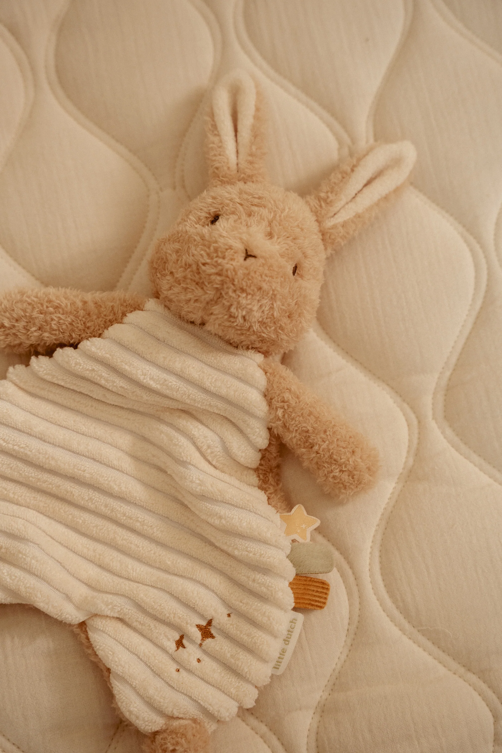 Little Dutch - Knuffeldoek Newborn Naturals | Zacht Beige - Image 4
