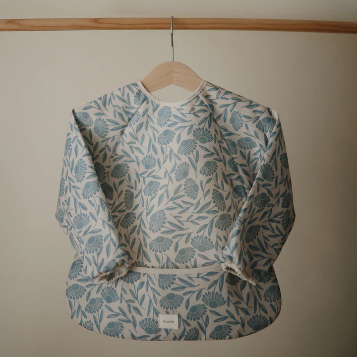 Mushie – Mouwslab Blue Flowers | Lange Mouwen - Image 3
