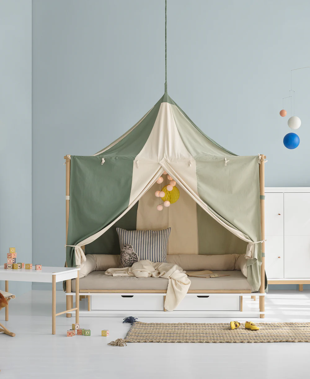 Hemel Bed Camp Circus Green / Undyed