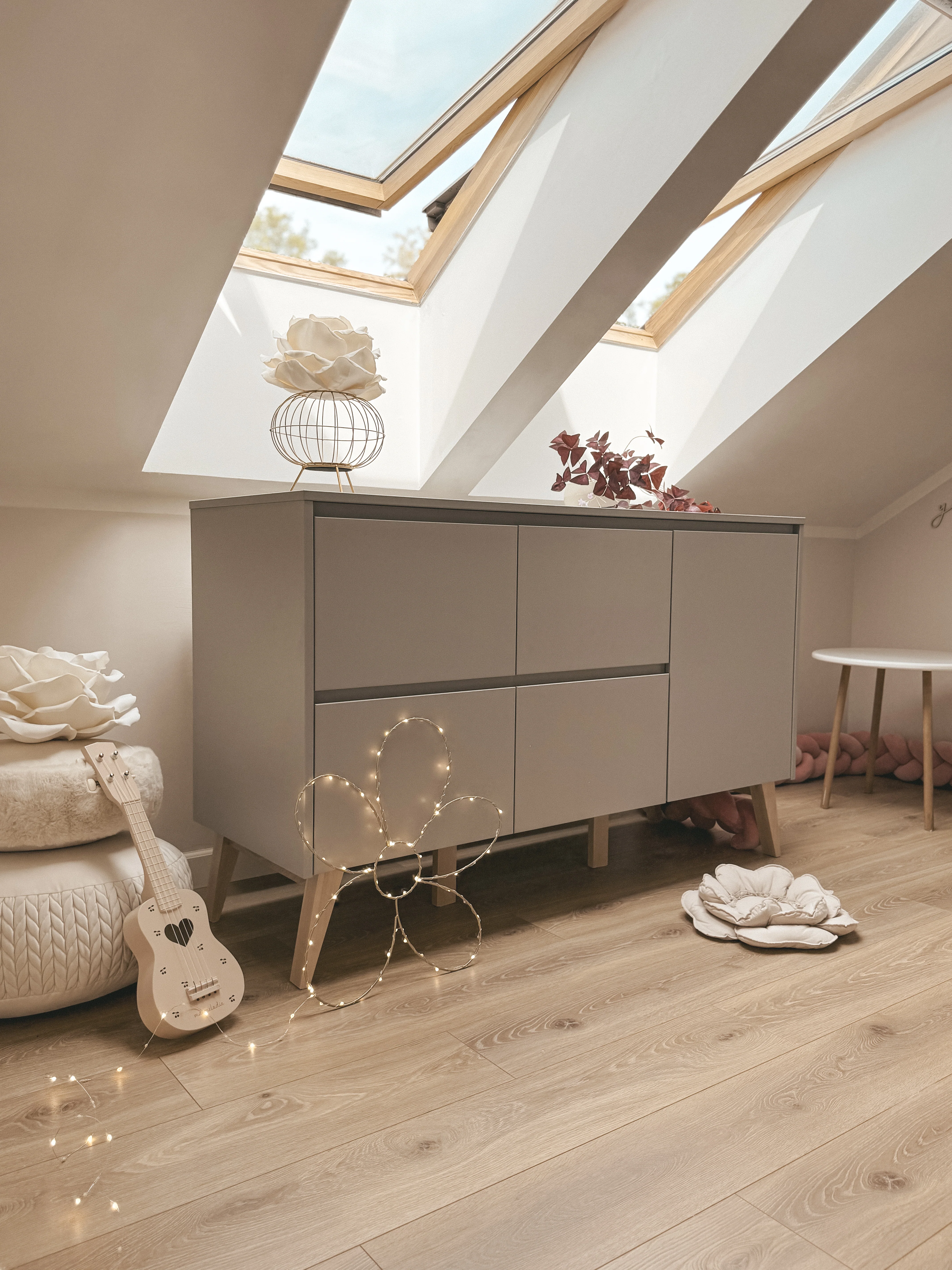 Pinio - Commode Swing 4 Laden + 1 Deur | Grey - Image 4